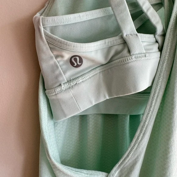 Lululemon Nouveau Limits Tank - Picture 6 of 6